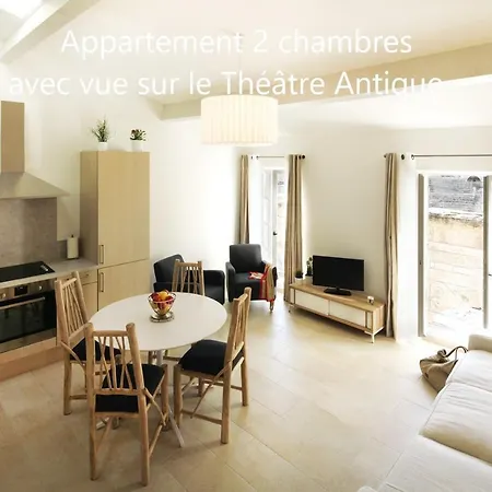 Holiday In Arles -Appartement Du Theatre Antique Exterior photo