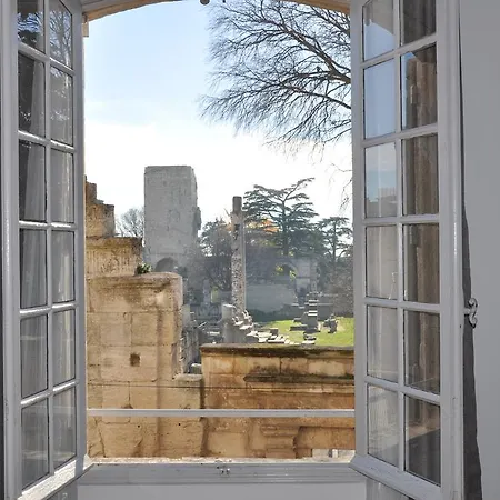 Holiday In Arles -Appartement Du Theatre Antique Exterior photo